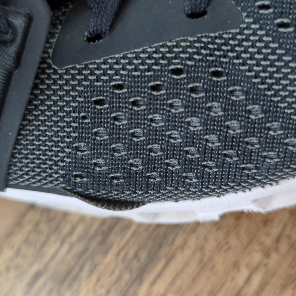 On Running Helion Shoes - Picture 8 of 8